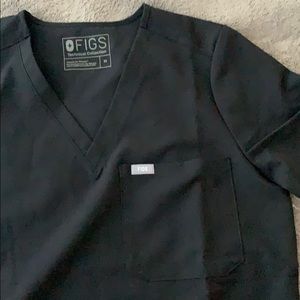 FIGS Caterina One pocket top Medium